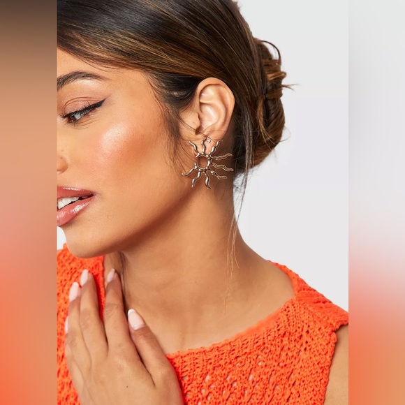 [✨3for$38] New Boho Sun Burst Stud Earrings - Picture 12 of 16